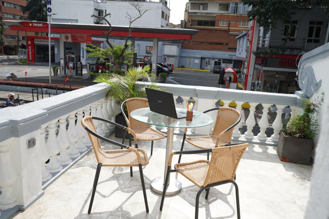 Petronio'S Hostel Cali Exteriér fotografie